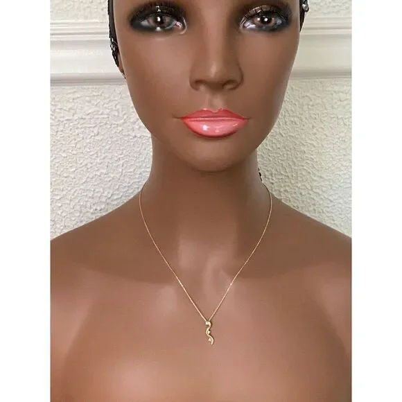 14k Diamond Wavy Pendant Necklace